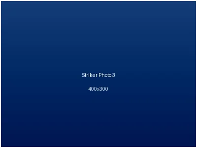 半岛体育传奇射手与采访团队合影